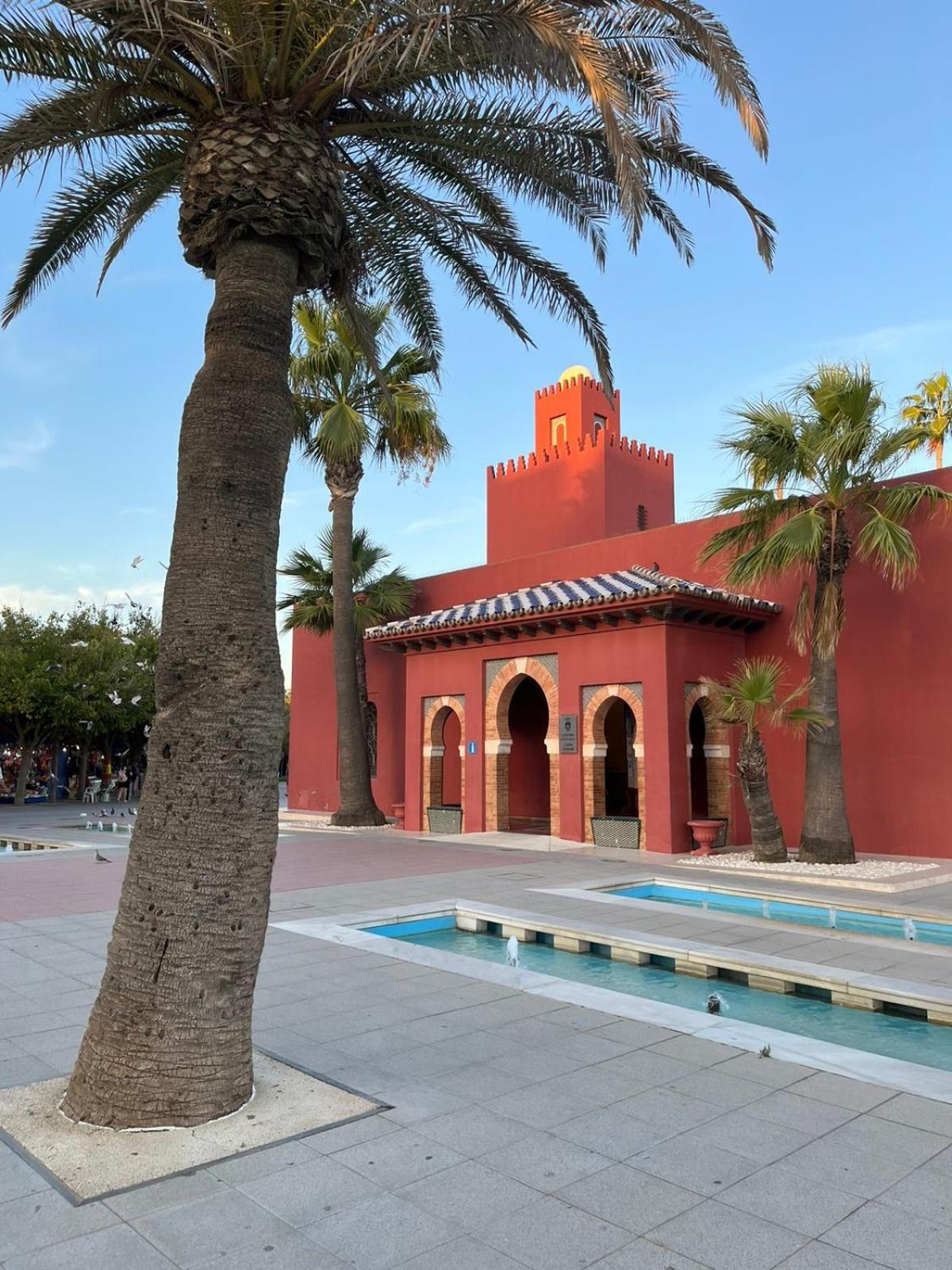Apartamento Entero, Enormes Piscinas, Terraza Y Playa Benalmádena Exterior foto